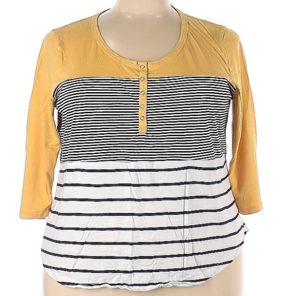 Maurices color-block blouse size 24 (3)